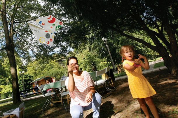 POLETNA USTVARJALNICA KARMEN SANDE ZA NAJMLAJŠE, MESTNI PARK MARIBOR