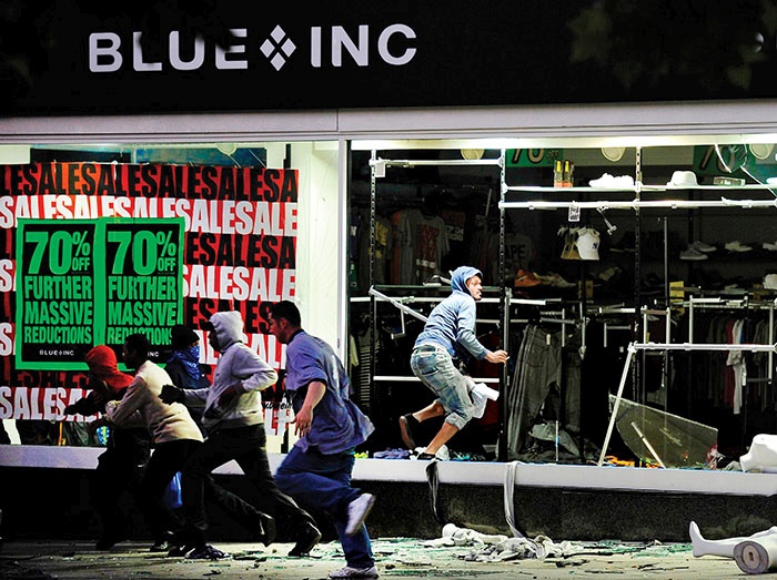 London: ludistično nespoštovanje privatne lastnine