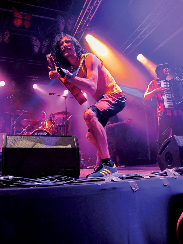 CIGANSKI PUNK BAND GOGOL BORDELLO, BOOMTOWN FAIR 2011, VELIKA BRITANIJA