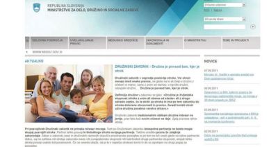 Nasmejana družina proti referendumu
