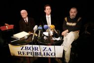 Kristjani za Janšo ali proti njemu?