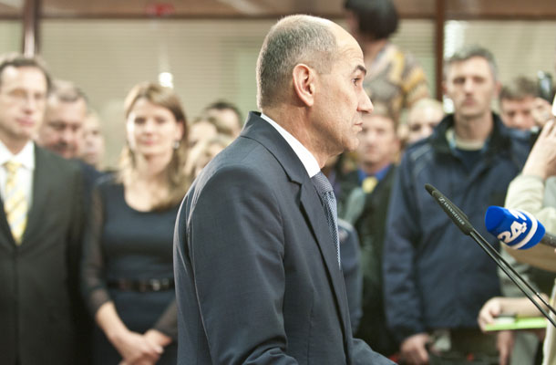 Janez Janša s svojo SDS | Borut Peterlin