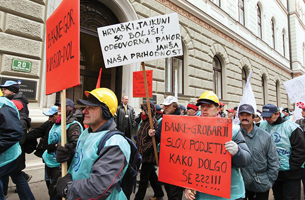 Protesti proti prodaji Mercatorja tujemu kupcu 