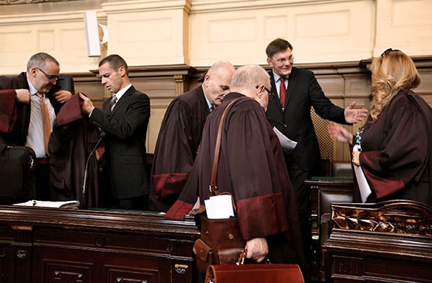 Odvetniška ekipa v procesu Čista lopata