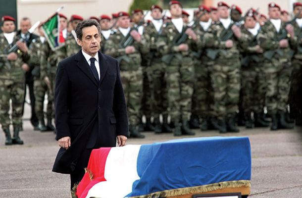 Nicolas Sarkozy na pogrebu treh vojakov, ki jih je bil umoril Merah