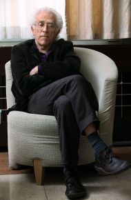 Tzvetan Todorov: "Poglobitev krize je nujna za vrnitev demokracije, da bomo naredili korak k boljšemu ravnovesju."