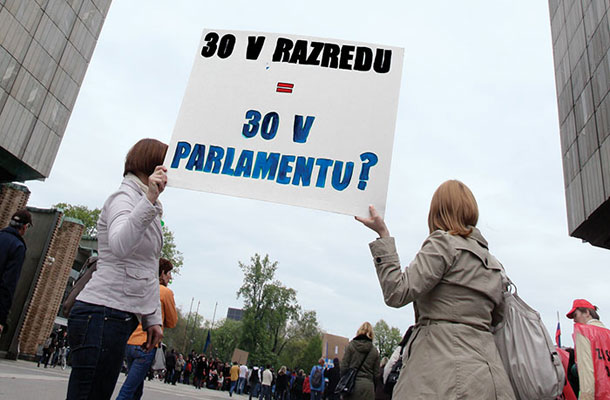 Politična diskvalifikacija učiteljev