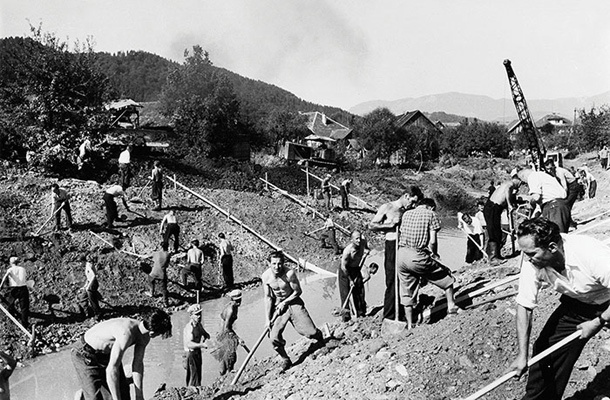 Regulacije reke Pake leta 1956