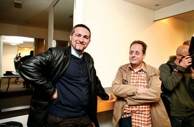 Borut Rončević, danes direktor visokošolskega direktorata, z Matejem Makarovičem (SDS) ob ustanovitvi njune Fakultete za uporabne družbene študije v Novi Gorici. Ju sedaj čaka univerza? 