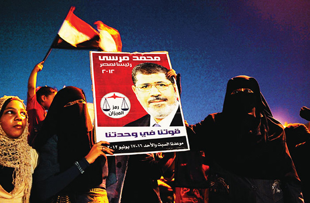 Islamisti slavijo zmago na predsedniških volitvah na osrednjem kairskem trgu Tahrir