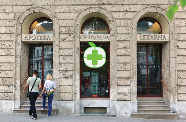 Kdo vse lahko vse izpolnjuje recepte za nakup zdravil?