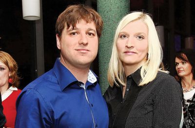 »Borec« proti klientelizmu Rado Pezdir z ženo Ano Jevšek Pezdir, ki jo je Pezdirjev kolega Šušteršič zaposlil v svojem kabinetu. 