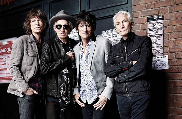 The Rolling Stones pred klubom, v katerem so začeli svojo kariero pred pol stoletja