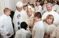 Foto tedna: Kardinal Franc Rode je daroval mašo, praznik Marijinega vnebovzetja, Turnišče 