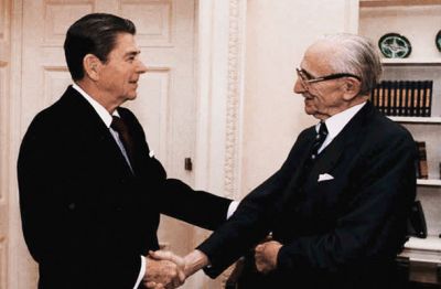 Friedrich Hayek in Ronald Reagan 
