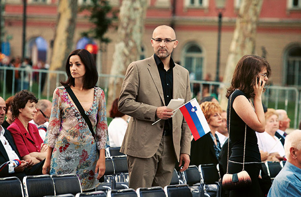 Na lestvici Webometrics je ljubljanska univerza stošesta. FUDŠ je desettisočšeststoosemindevetdeseti. (na fotografiji dr. Borut Rončević, eden od ustanoviteljev FUDŠ in direktor direktorata za visoko šolstvo na ministrstvu)