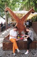 Nataša in fotr, Düsseldorf, Nemčija / Foto Vesna