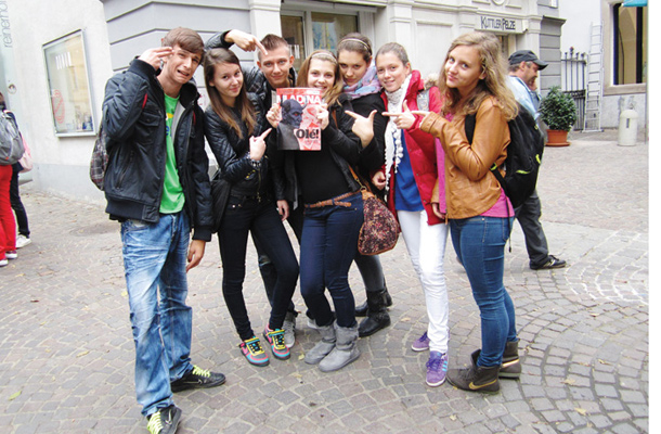 Marko, Ana, Žiga, Maja, Sara, Sara K., Nina, dijaki 2. a/b gimnazije Črnomelj, Gradec, Avstrija / Foto Jaka