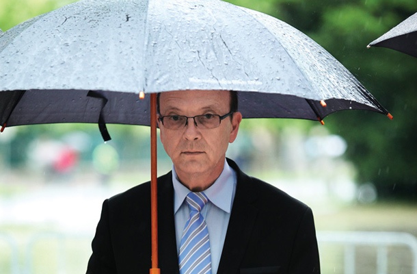 Notranji minister Vinko Gorenak se veseli interpelacije. Prej ko bo, manj očitkov bo vsebovala.