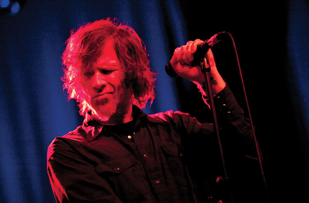 Prekaljenost in iskrenost sta tisto, s čimer Mark Lanegan seže do srca.