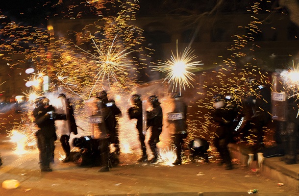 Napad s pirotehničnimi sredstvi na policiste v Mariboru, 3. december 2012
