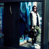 Lana: »Kameleonu pristojijo vse barve.«