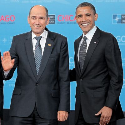 Fotografija za 6 milijonov evrov: Janez Janša in Barack Obama na vrhu Nata v Chicagu