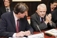 Dovolj teatra s slabo banko