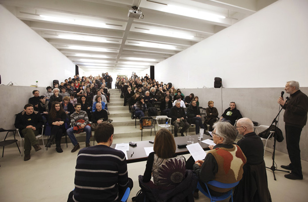Panel Znanje in umetnost na poti v »drugo republiko«, ki ga je organiziral Nacionalni svet za kulturo v Moderni galeriji, 4. februar 2013