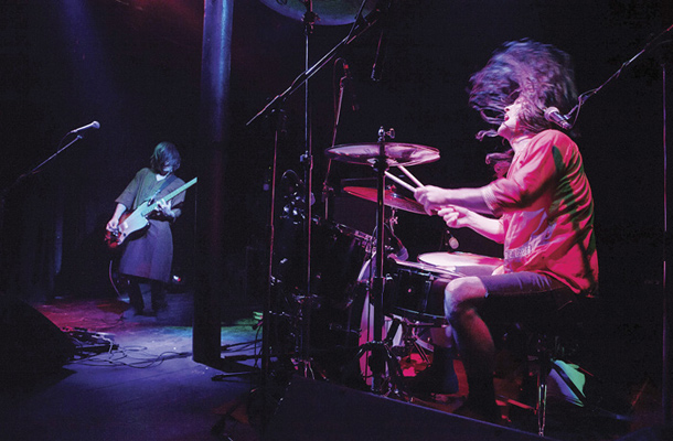 Psihedelični rock: duo Tweak Bird (ZDA), Menza pri koritu, Metelkova, Ljubljana