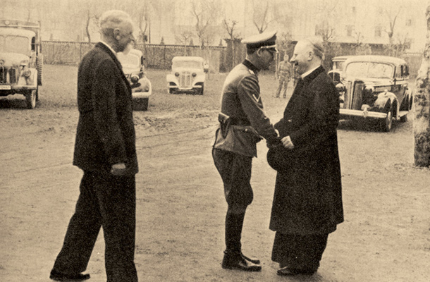 Ljubljanski škof Gregorij Rožman in nemški general Erwin Rösener. 