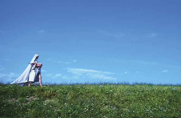 Izsek iz videa Tiha moč Zvonke T Simčič