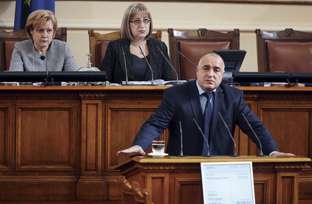 Ko premier odstopi in vrne oblast ljudstvu (bolgarski premier Bojko Borisov)