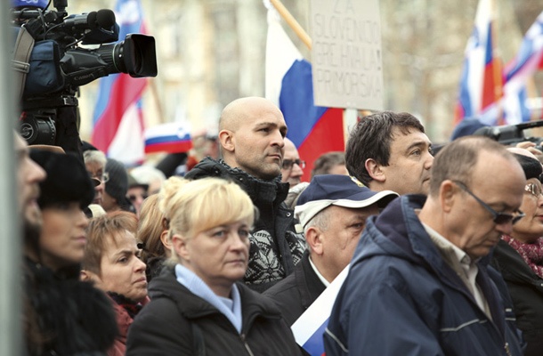 Borut Rončević (najvišji med enakimi) na shodu Zbora za republiko 