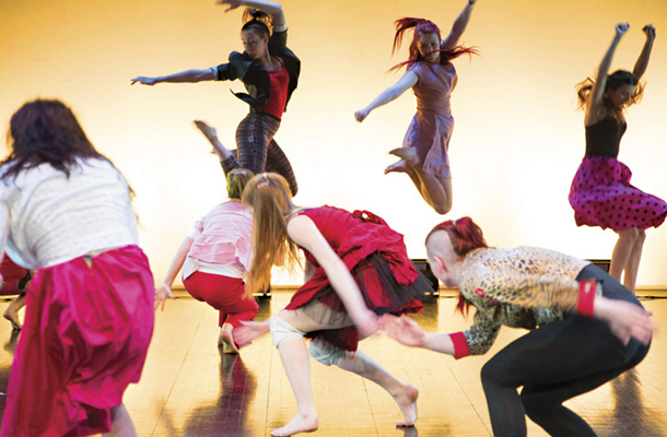 Pred-premiera ’13: Lastna soba, SVŠGL, Stara elektrarna, Ljubljana