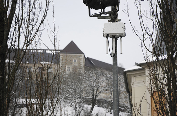 Oprema za vzpostavitev brezplačnega internetnega omrežja v centru Ljubljane 