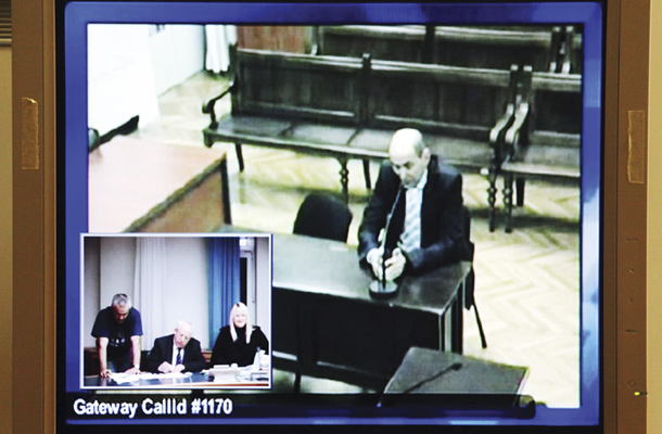 Zaslišanje Janeza Janše preko videokonference na dunajskem procesu v zadevi Patria novembra 2012 