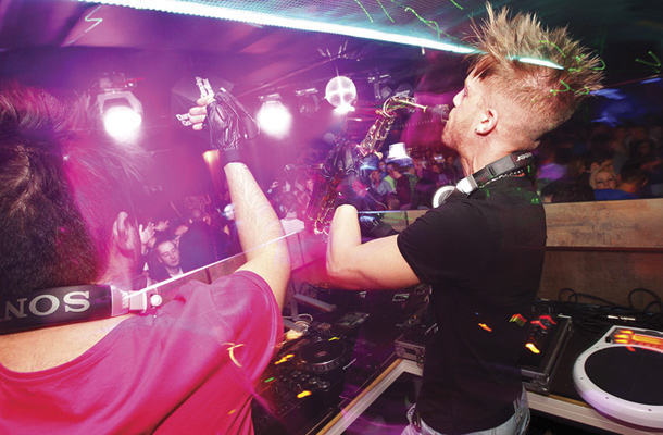Alien Cut (I), Klub Plus Minus, Maribor