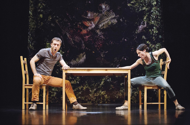 Sofia Dias + Vitor Roriz: Gesta, ki ni drugega kot grožnja, festival Exodos 18, Španski borci, Ljubljana