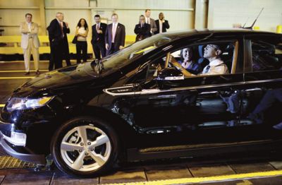 Predsednik Obama je izdatno podprl ameriško avtomobilsko industrijo (med obiskom v General Motors)