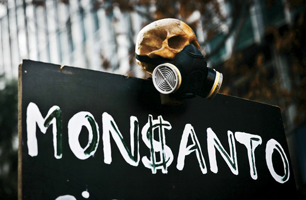 Prizori z ulic evropskih prestolnic, ki so Monsanto pregnali s stare celine 