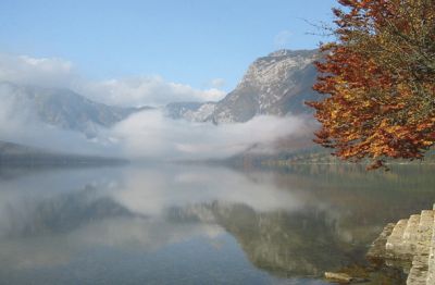 Bohinjsko jezero jeseni 