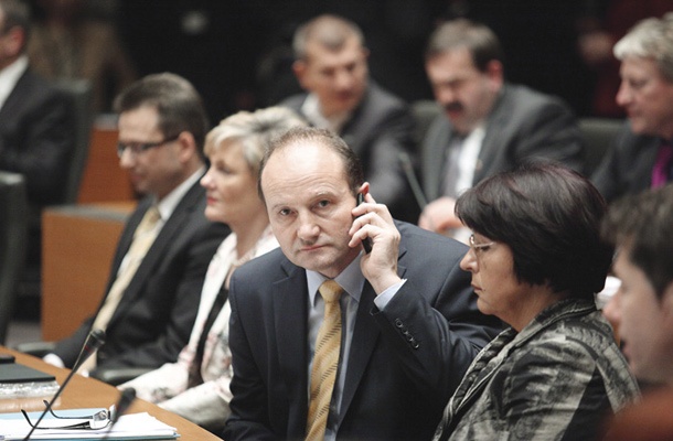 Marijan Pojbič ne želi poslanskega stanovanja, raje ima dom in potne stroške