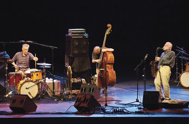 Peter Brötzmann (na skrajni desni) se je na festivalu občinstvu predstavil v štirih različnih zasedbah. 