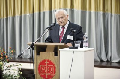 Predsednik SAZU-ja dr. Jože Trontelj 