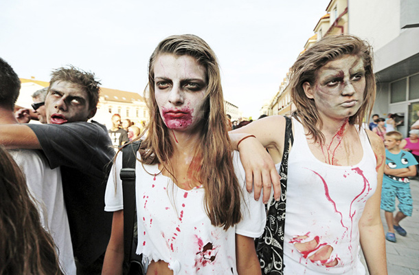 Grossmann 2013, 9. festival fantastičnega filma in vina, Ljutomer: Parada zombijev