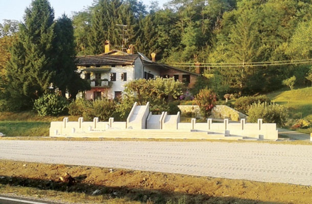 Spomenik na Okroglici