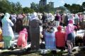 Foto tedna: Postavitve temeljnega kamna za Islamski kulturni center v Ljubljani se je udeležilo več tisoč ljudi, Ljubljana, 14. septembra 2013