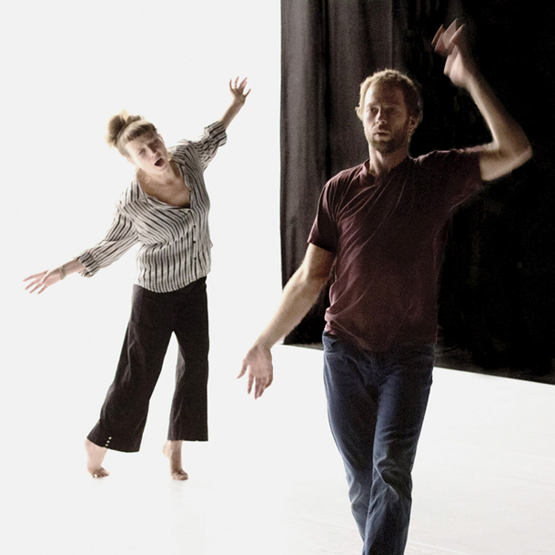 Jurij Konjar: V iskanju mirovanja (Still), prva uprizoritev raziskovalnega procesa Catherine Jauniaux, Jake Šimenca in Jurija Konjarja, Kino Šiška, Ljubljana