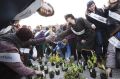 Trajnice za protagonistke, Odprtje živega spomenika, ki ga je sestavilo 129 prostovoljk v spomin prezrtim ženskam prejšnjega stoletja, Mesto žensk, Kongresni trg, Ljubljana